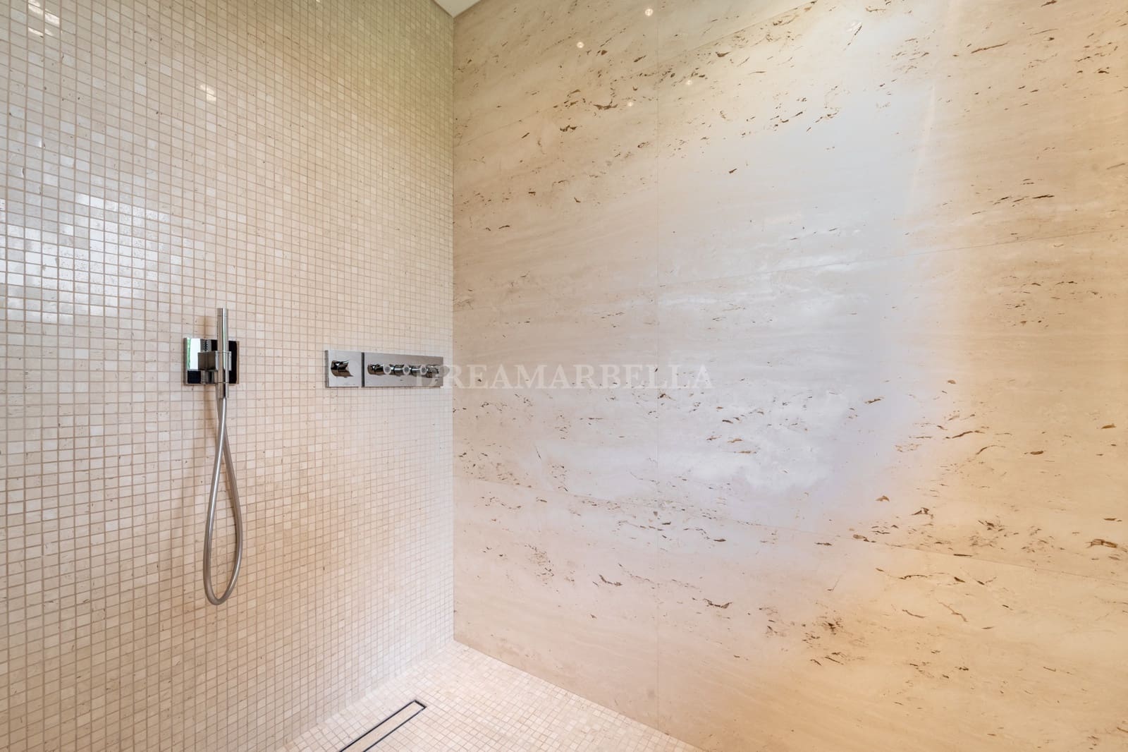 6 chambre Villa/Maison à vendre à Marbella avec piscine garage - 7 999 000 € (Ref: 9911444)