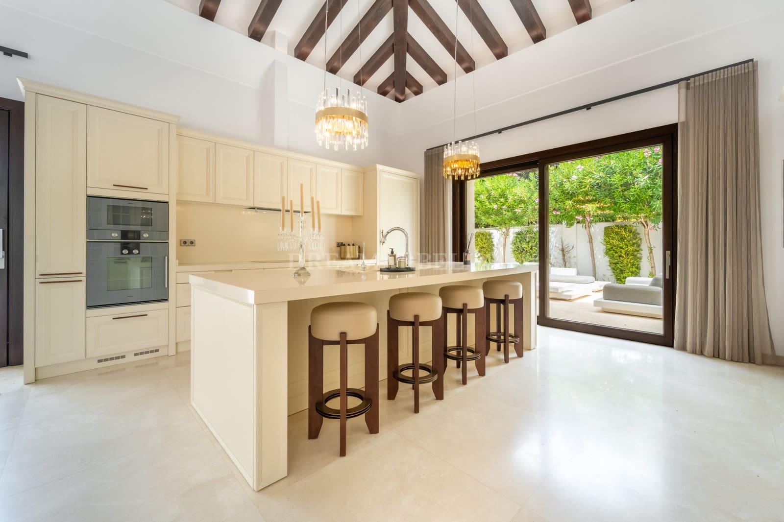 6 chambre Villa/Maison à vendre à Marbella avec piscine garage - 7 999 000 € (Ref: 9911444)