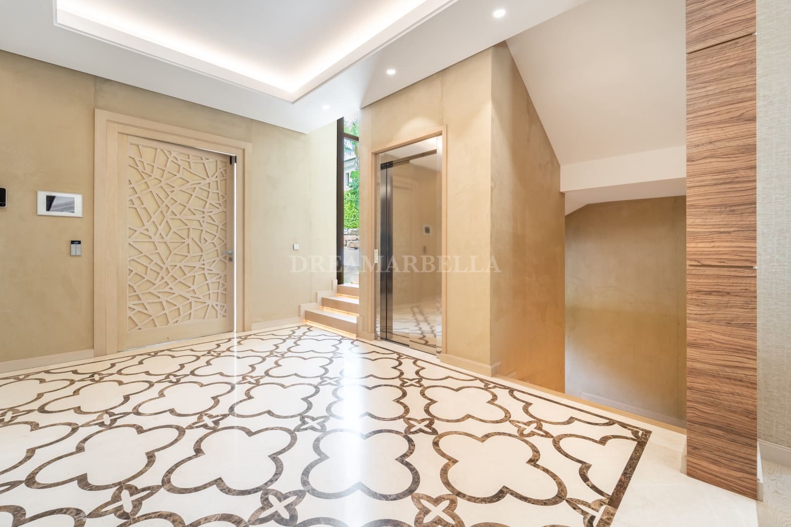 6 chambre Villa/Maison à vendre à Marbella avec piscine garage - 7 999 000 € (Ref: 9911444)