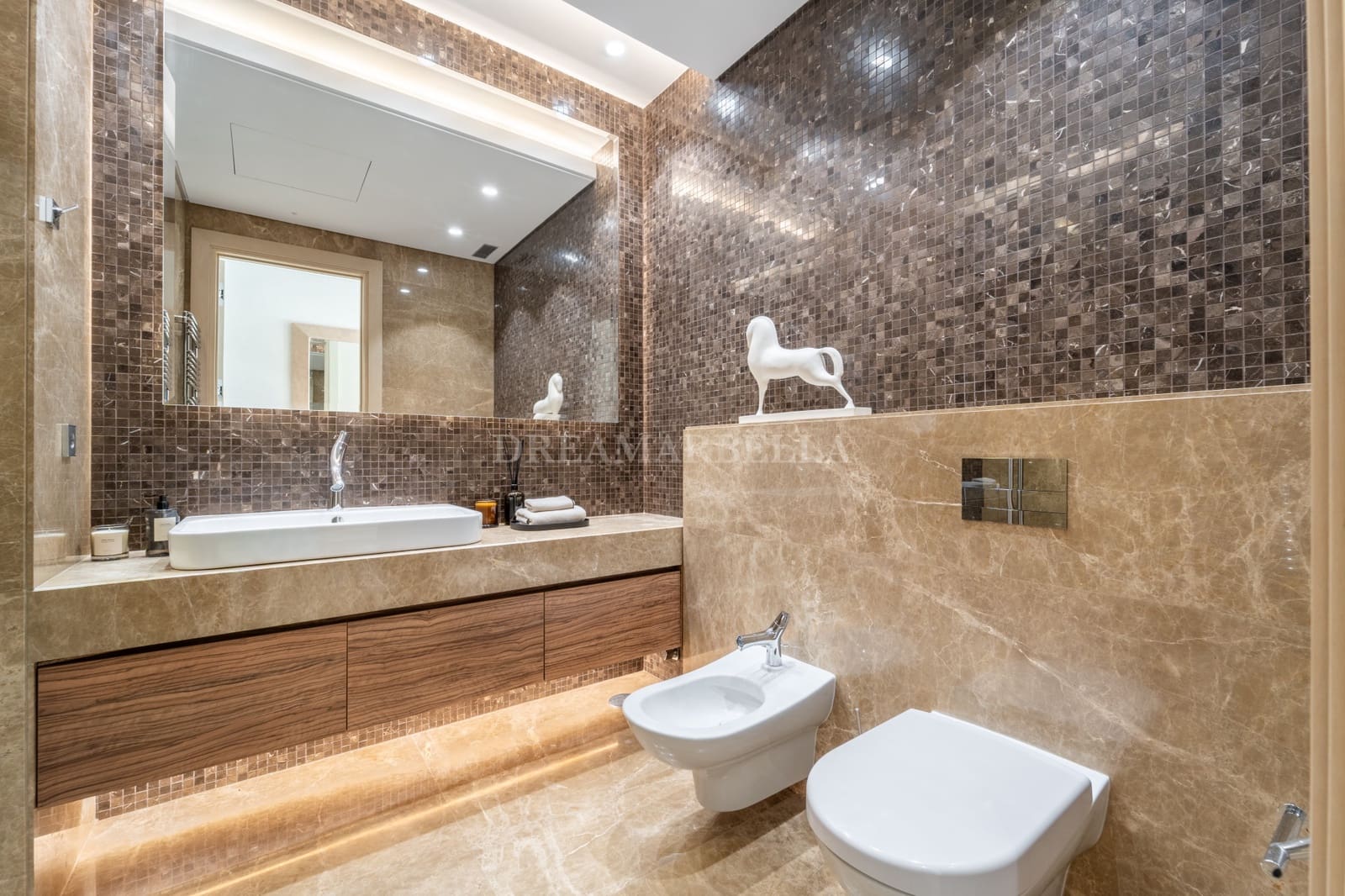 6 chambre Villa/Maison à vendre à Marbella avec piscine garage - 7 999 000 € (Ref: 9911444)