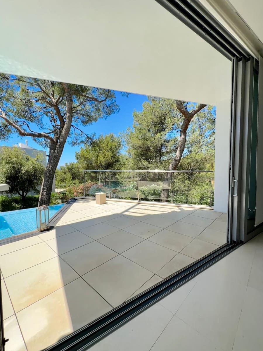 5 soverom Kjedet enebolig til salgs i Marbella med svømmebasseng garasje - € 3 000 000 (Ref: 9911448)