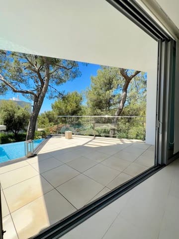 5 soverom Kjedet enebolig til salgs i Marbella med svømmebasseng garasje - € 3 000 000 (Ref: 9911448)
