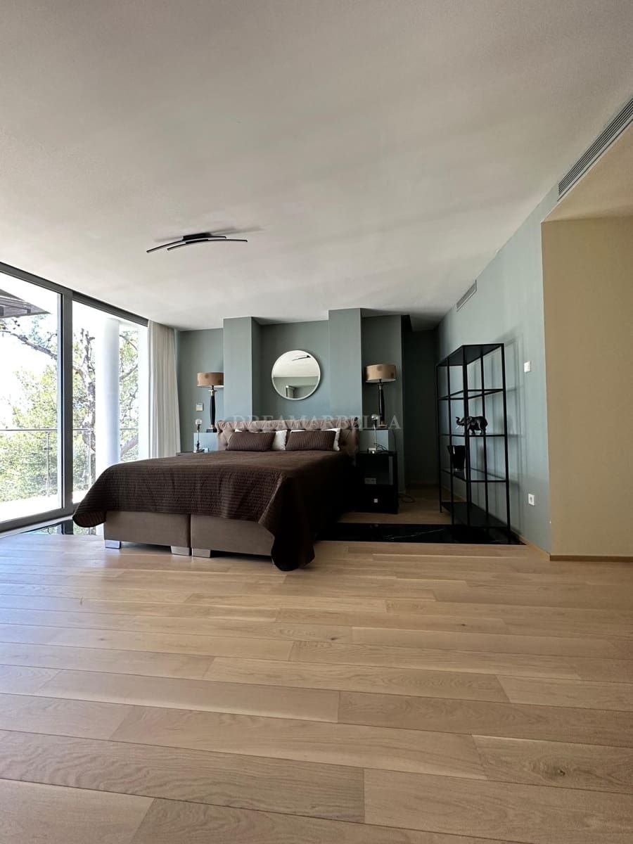 5 soverom Kjedet enebolig til salgs i Marbella med svømmebasseng garasje - € 3 000 000 (Ref: 9911448)