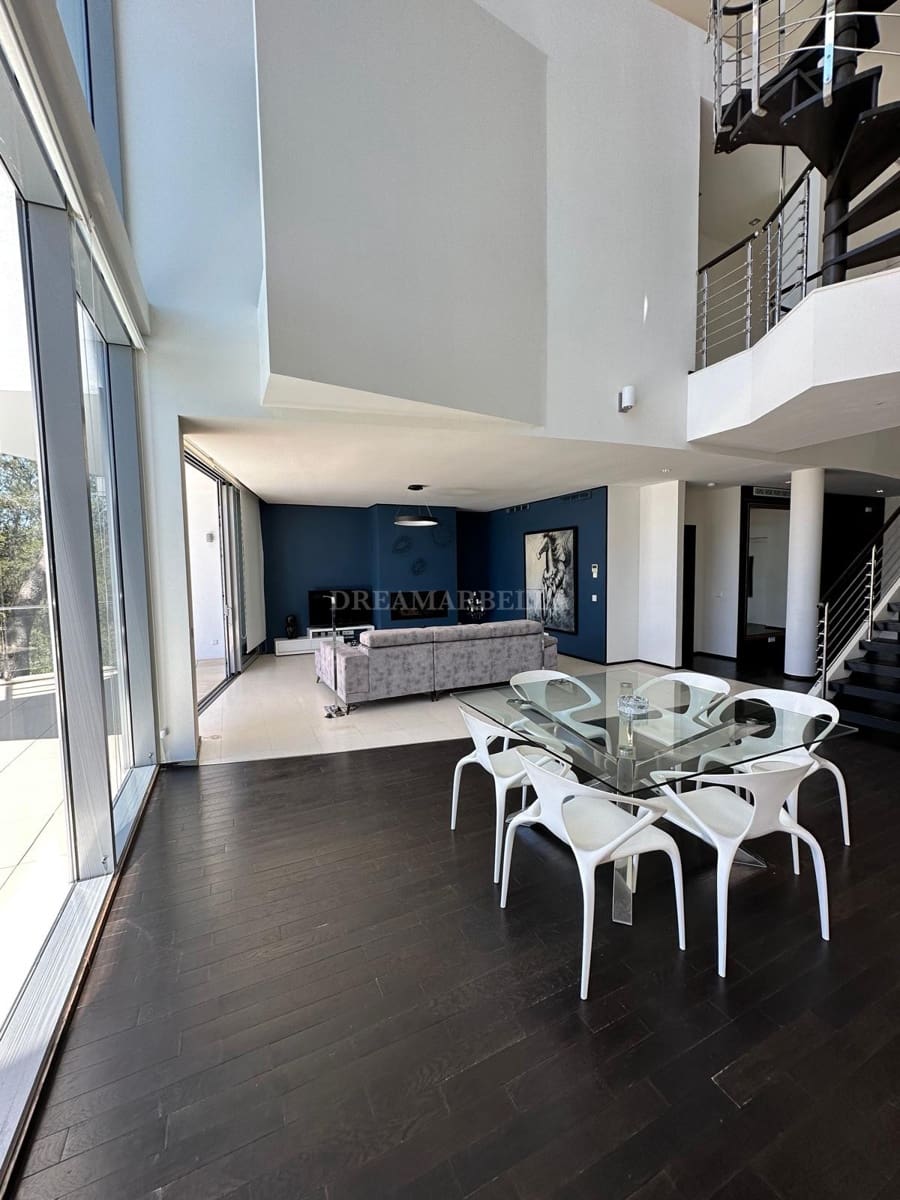 5 soverom Kjedet enebolig til salgs i Marbella med svømmebasseng garasje - € 3 000 000 (Ref: 9911448)