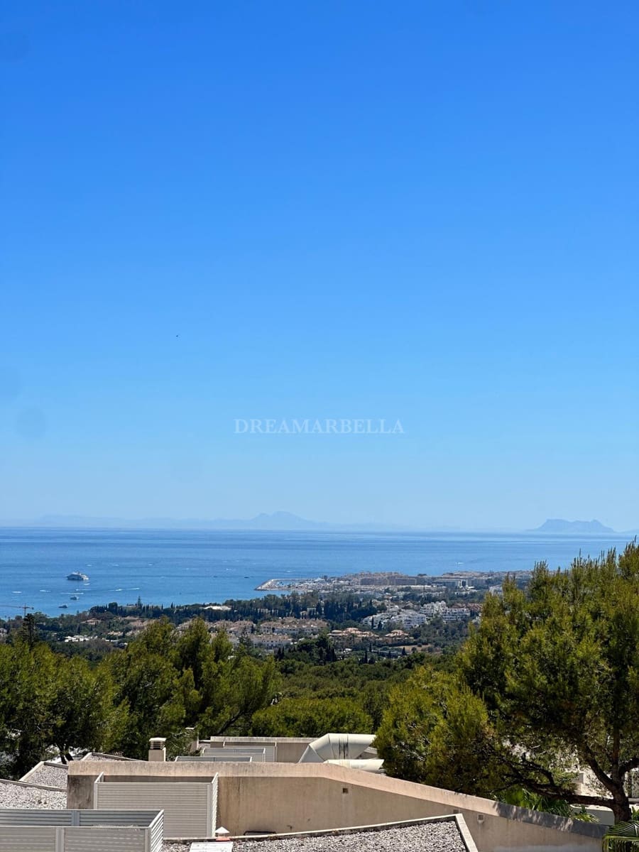 5 soverom Kjedet enebolig til salgs i Marbella med svømmebasseng garasje - € 3 000 000 (Ref: 9911448)