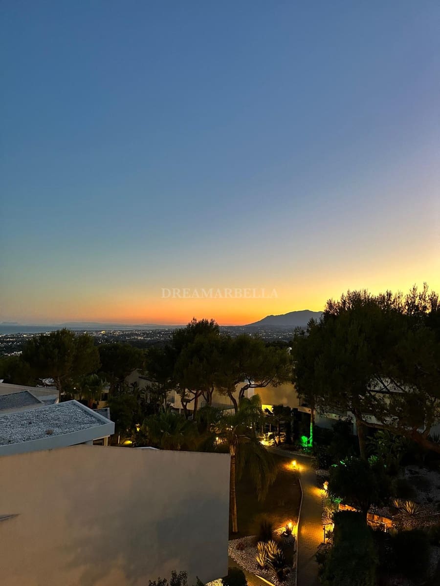 5 soverom Kjedet enebolig til salgs i Marbella med svømmebasseng garasje - € 3 000 000 (Ref: 9911448)