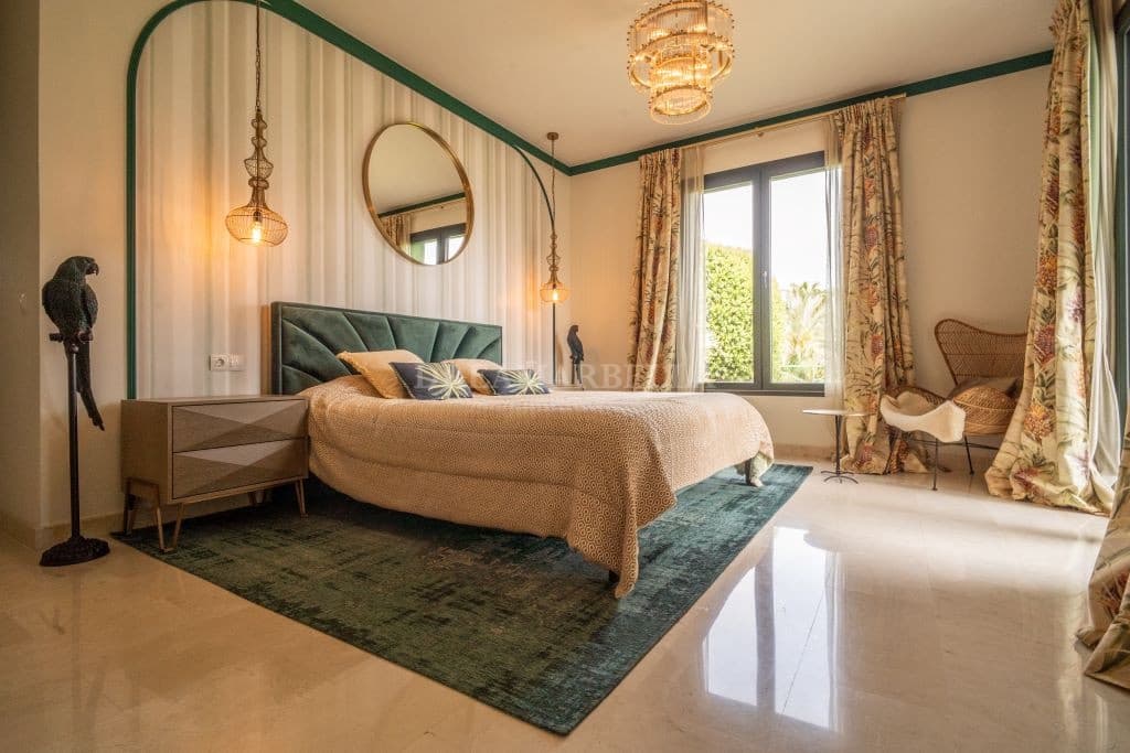 Villa/Maison de 5 chambres à louer à New Golden Mile avec piscine garage - 20 000 € (Ref: 9911450)
