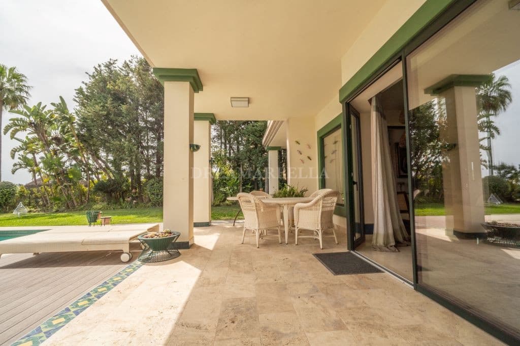 Villa/Maison de 5 chambres à louer à New Golden Mile avec piscine garage - 20 000 € (Ref: 9911450)