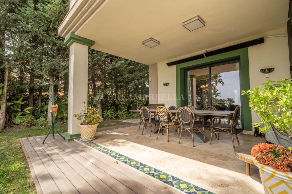 Villa/Maison de 5 chambres à louer à New Golden Mile avec piscine garage - 20 000 € (Ref: 9911450)