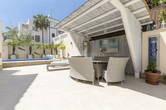 4 sovrum Villa att hyra i San Pedro de Alcantara, Marbella med pool garage - 6 000 € (Ref: 9916006)