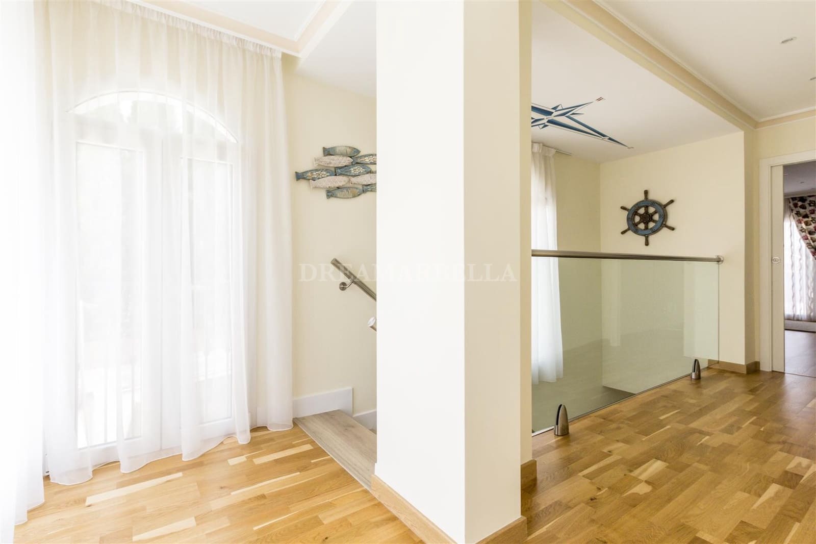 Villa/Maison de 4 chambres à louer à San Pedro de Alcantara avec piscine garage - 6 000 € (Ref: 9916006)