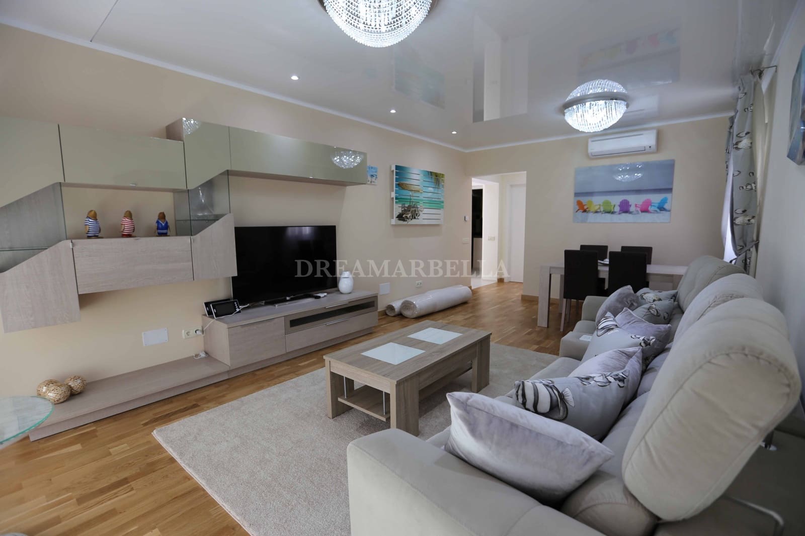 Villa/Maison de 4 chambres à louer à San Pedro de Alcantara avec piscine garage - 6 000 € (Ref: 9916006)