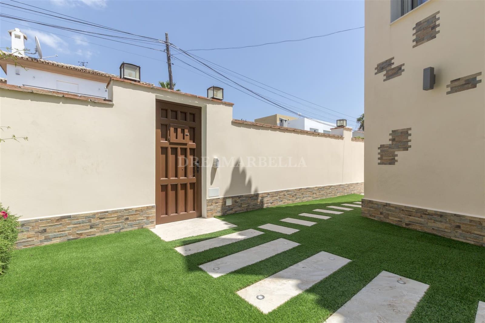 Villa/Maison de 4 chambres à louer à San Pedro de Alcantara avec piscine garage - 6 000 € (Ref: 9916006)