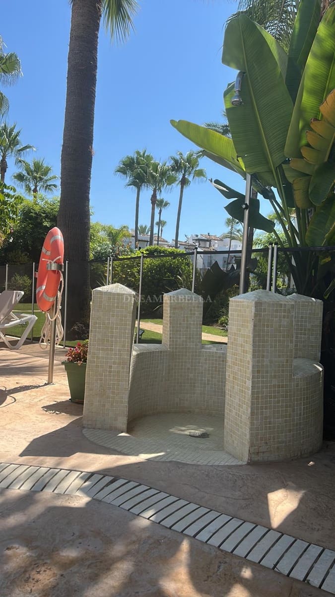 2 slaapkamer Appartement voor vakantieverhuur in Costalita met zwembad garage - € 2.000 (Ref: 9916007)