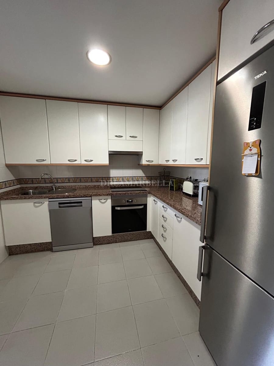 2 slaapkamer Appartement voor vakantieverhuur in Costalita met zwembad garage - € 2.000 (Ref: 9916007)