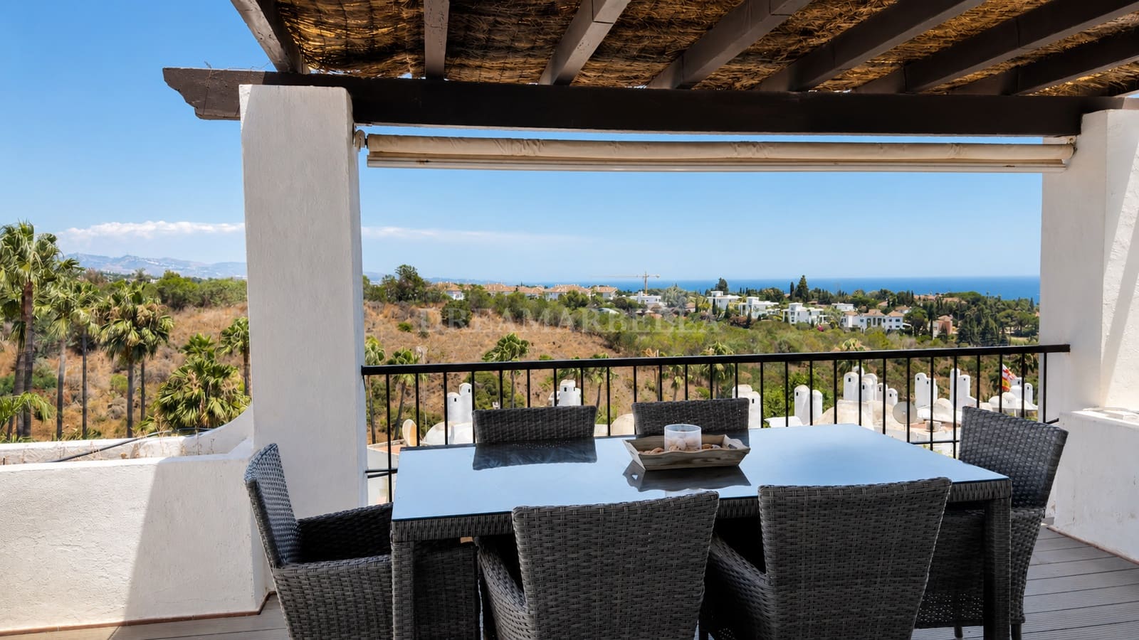 2 bedroom Apartment for sale in Marbella with pool garage - € 549,000 (Ref: 9920578)