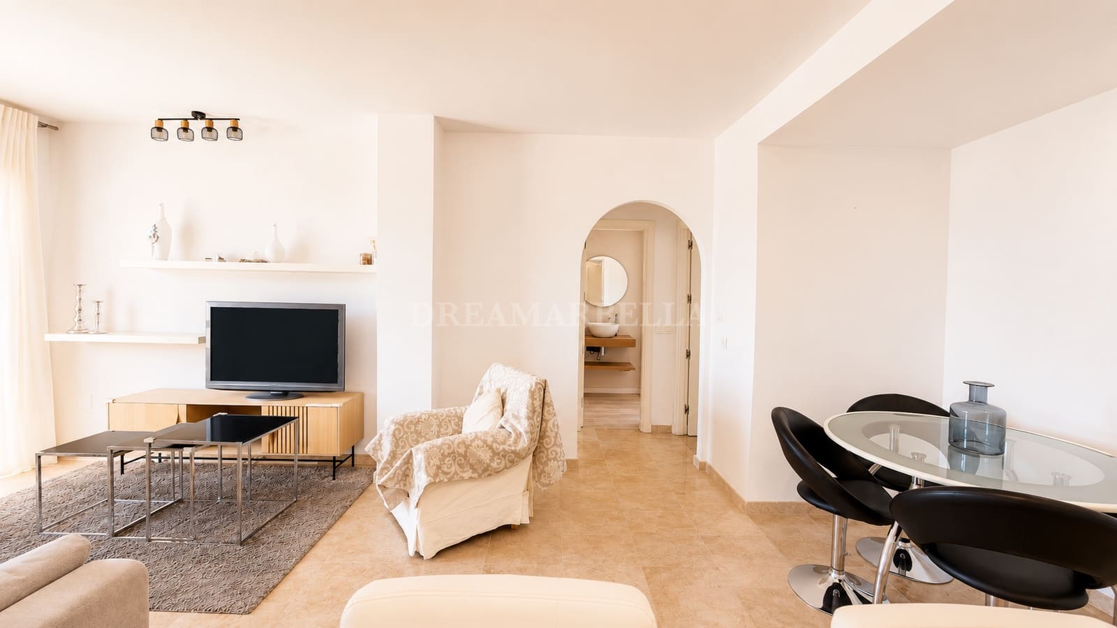 2 bedroom Apartment for sale in Marbella with pool garage - € 549,000 (Ref: 9920578)