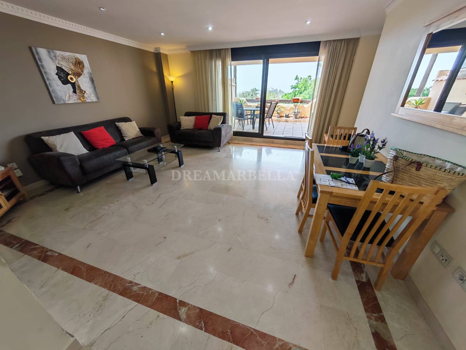 2 Zimmer Apartment zu vermieten in Benahavis mit Pool Garage - 2.500 € (Ref: 9948072)