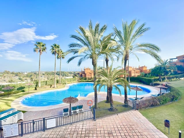 2 bedroom Apartment for rent in Benahavís with pool garage - € 2,500 (Ref: 9948072)