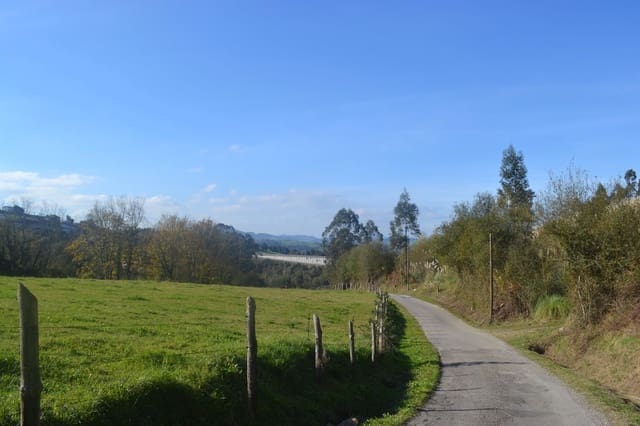 Rakentamaton maa myytävänä paikassa Llanera - 99 000 € (Ref: 4073588)