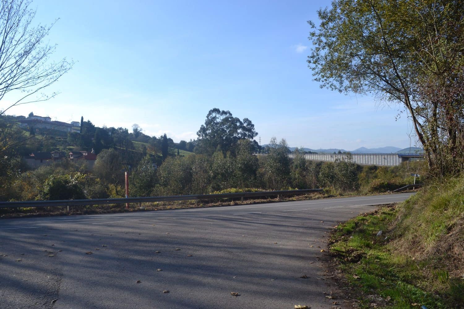 Grunde uden byggetilladelser til salg i Llanera - € 99.000 (Ref: 4073588)