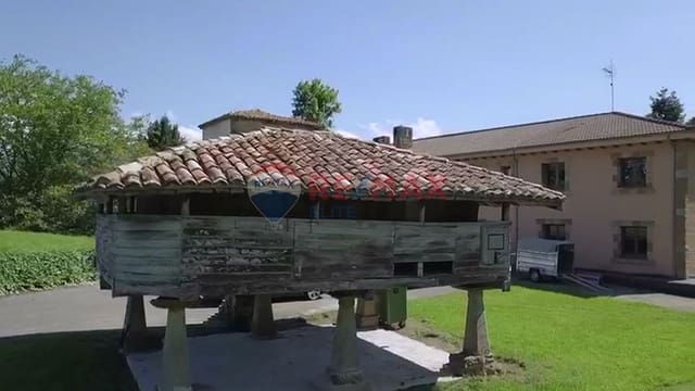 6 bedroom Finca/Country House for sale in Piloña with garage - € 1,500,000 (Ref: 4628305)