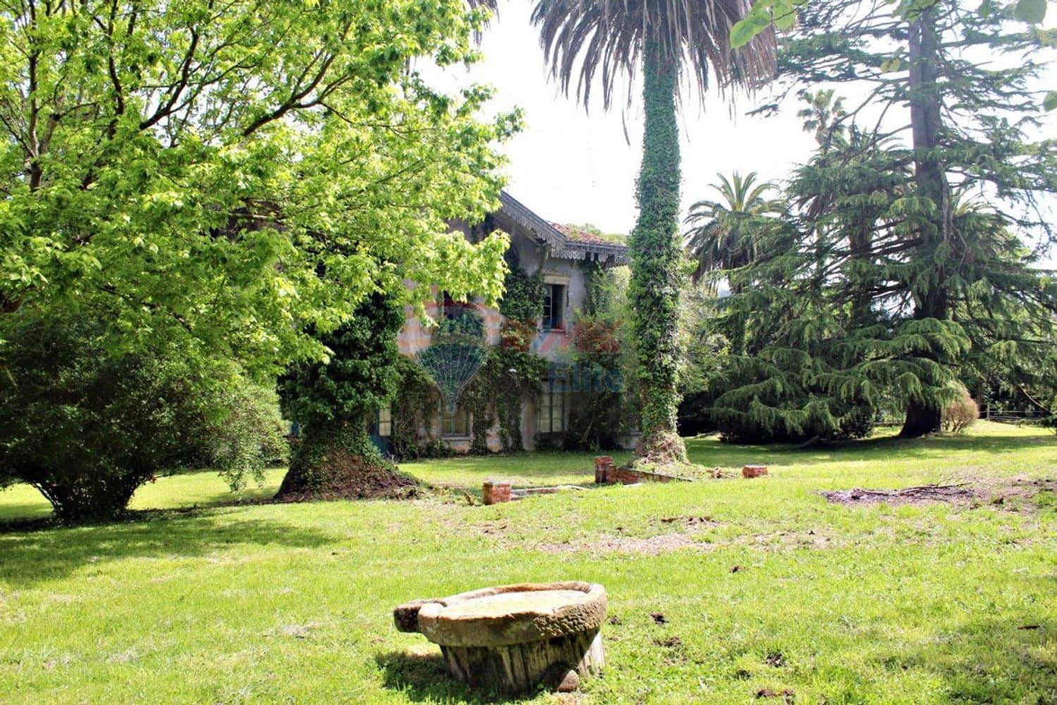 9 soveværelse Finca/Landehus til salg i Gijon med garage - € 650.000 (Ref: 4628937)