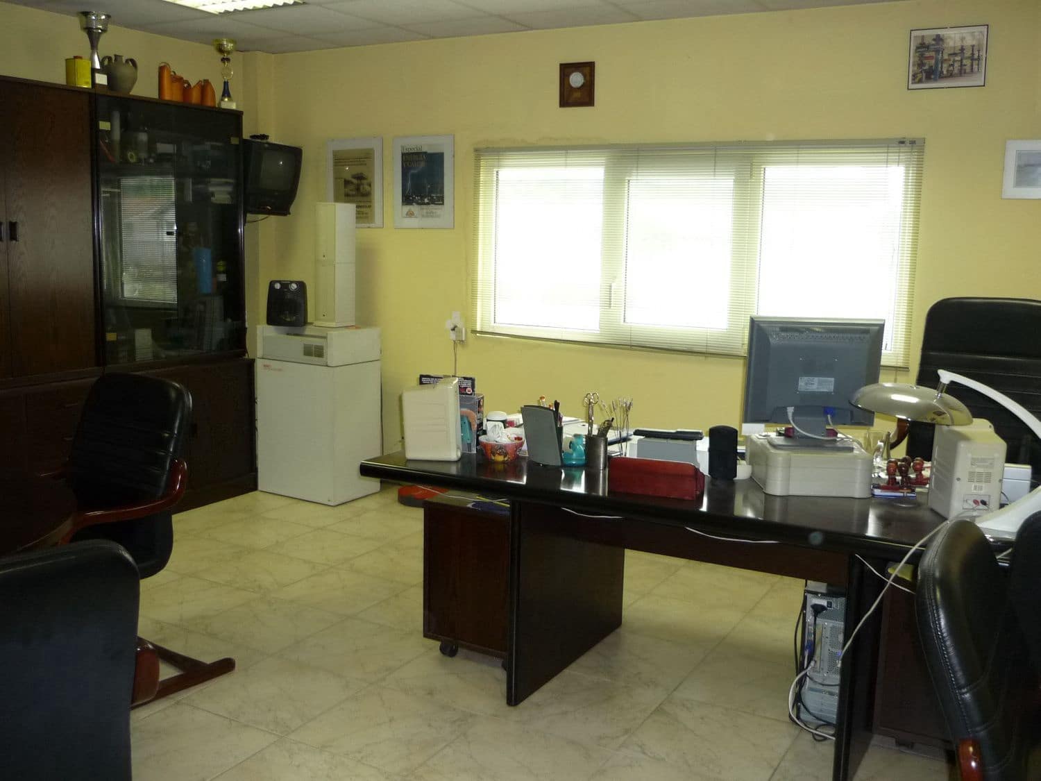 Erhverv til salg i Carreno - € 350.000 (Ref: 4632658)