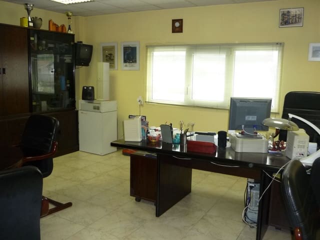 Erhverv til salg i Carreño - € 350.000 (Ref: 4632658)