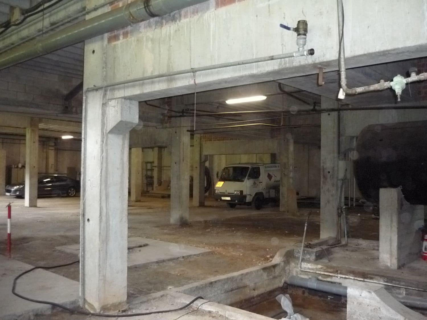 Erhverv til salg i Carreno - € 350.000 (Ref: 4632658)