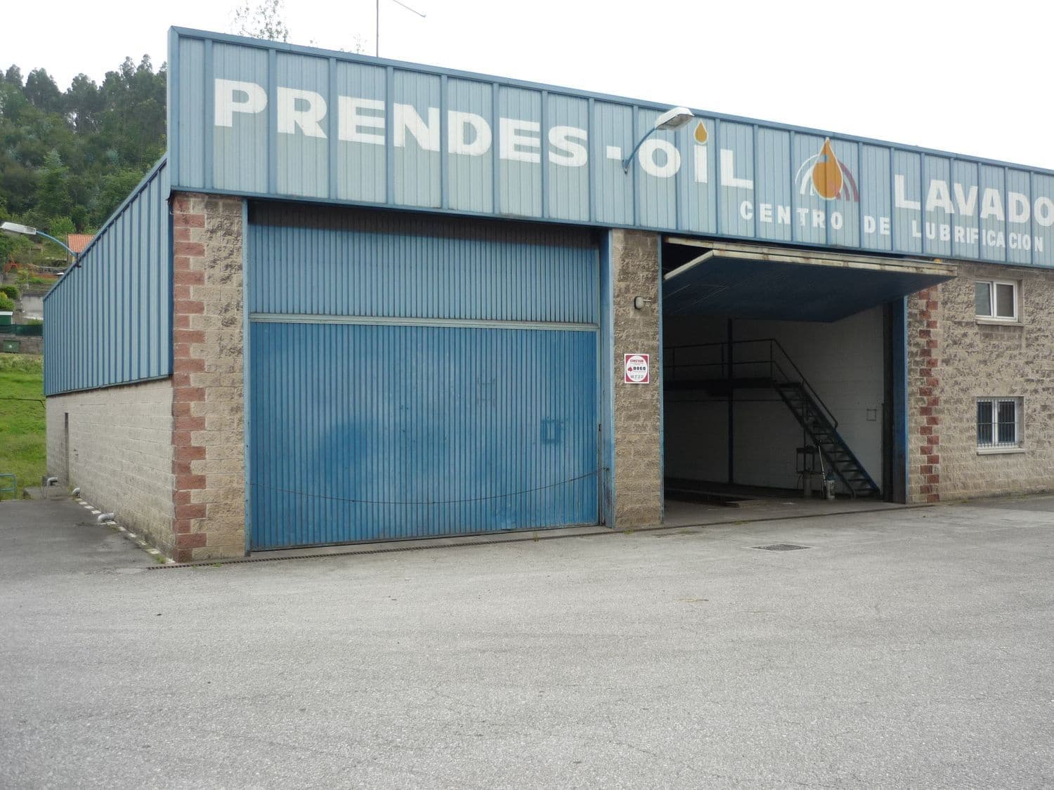 Erhverv til salg i Carreno - € 350.000 (Ref: 4632658)