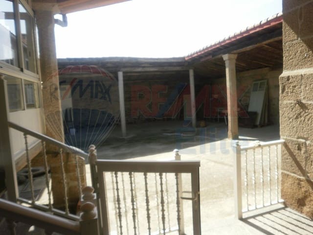 5 makuuhuone Maalaistalo myytävänä paikassa A Peroxa mukana 
autotalli - 240 000 € (Ref: 4632671)