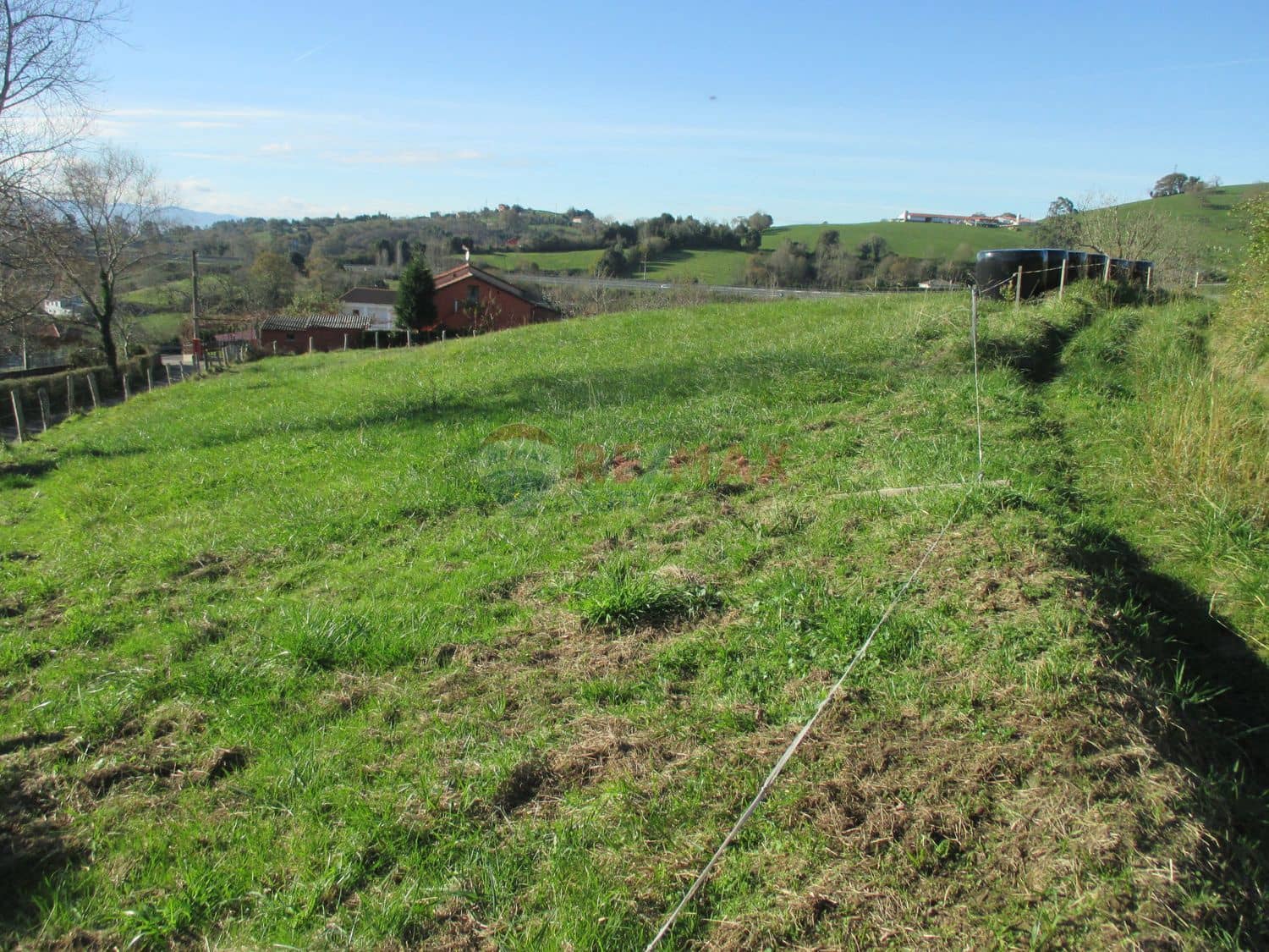 Grunde uden byggetilladelser til salg i Norena - € 63.000 (Ref: 4684762)