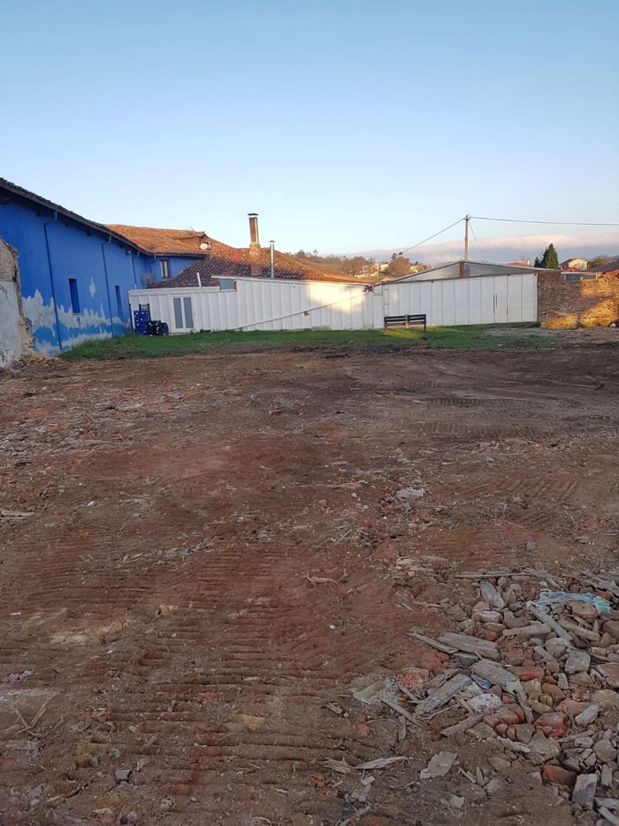 Grunde uden byggetilladelser til salg i Langreo - € 90.000 (Ref: 4745638)