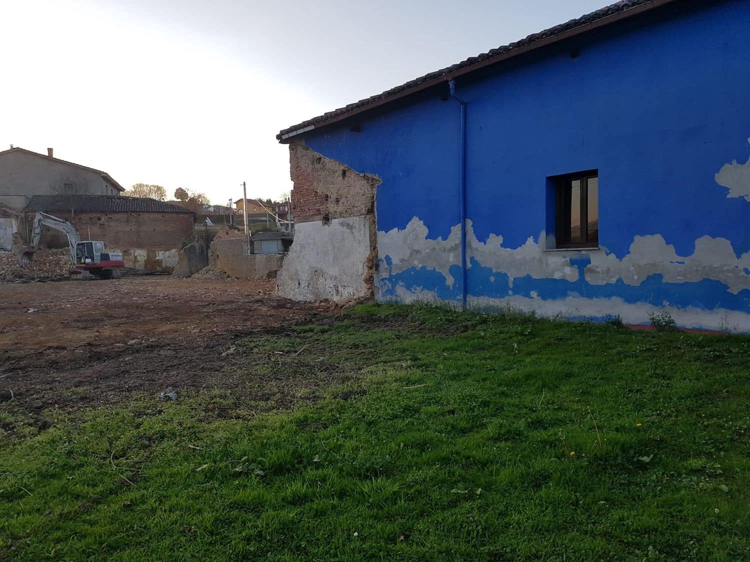 Grunde uden byggetilladelser til salg i Langreo - € 90.000 (Ref: 4745638)