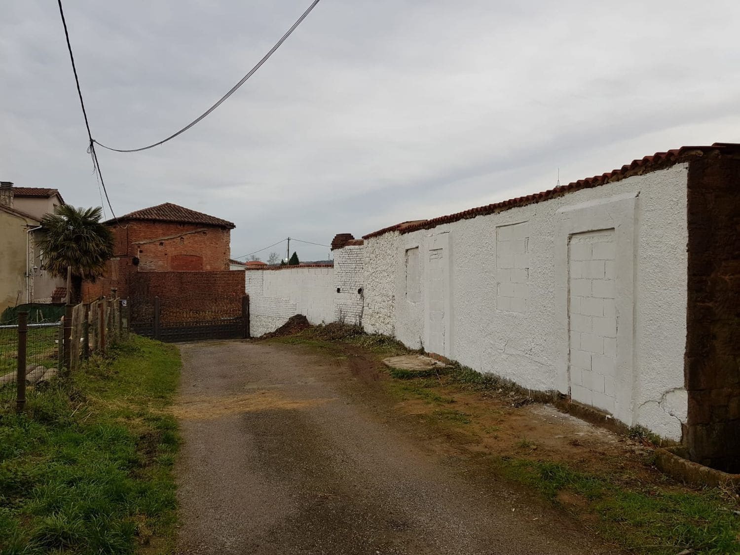 Grunde uden byggetilladelser til salg i Langreo - € 90.000 (Ref: 4745638)