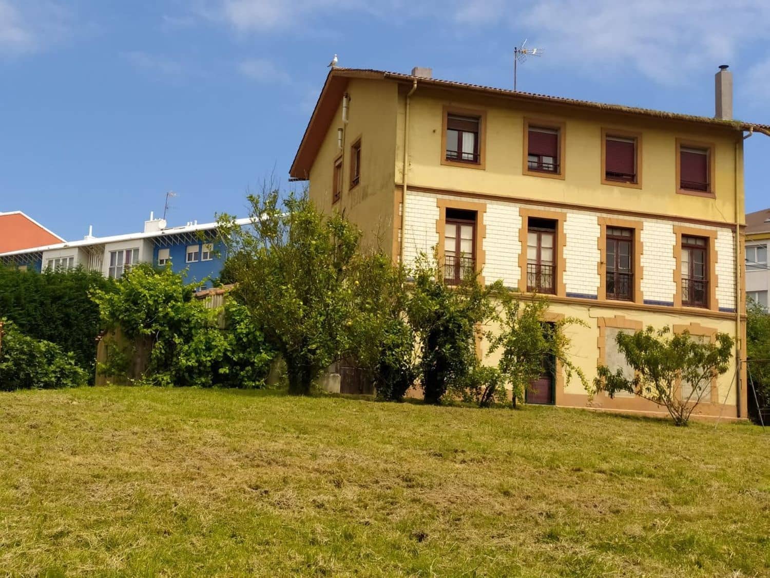 Grunde uden byggetilladelser til salg i Candas - € 525.000 (Ref: 4837186)