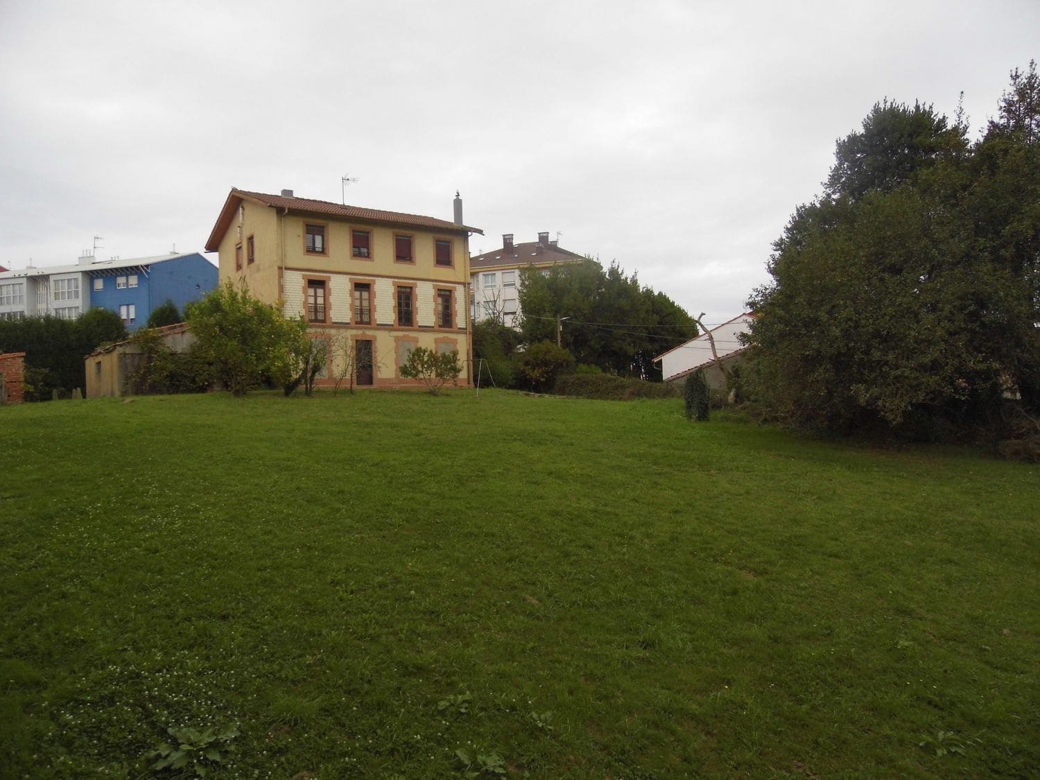 Grunde uden byggetilladelser til salg i Candas - € 525.000 (Ref: 4837186)