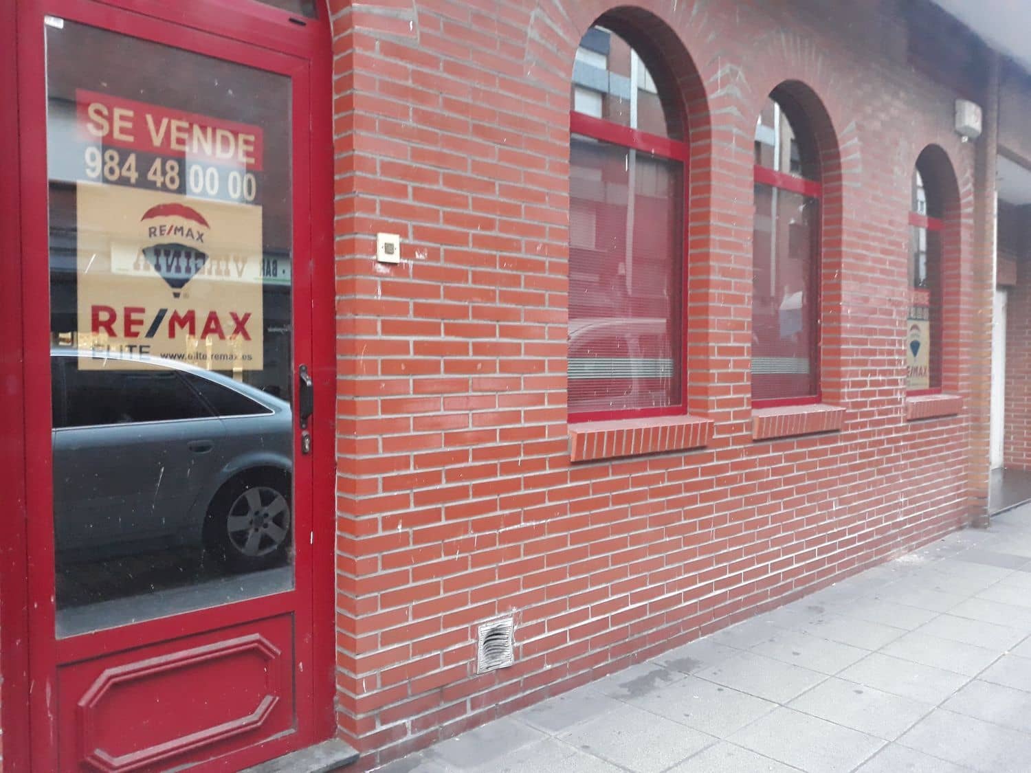 Erhverv til salg i Sama de Langreo - € 33.000 (Ref: 5044489)