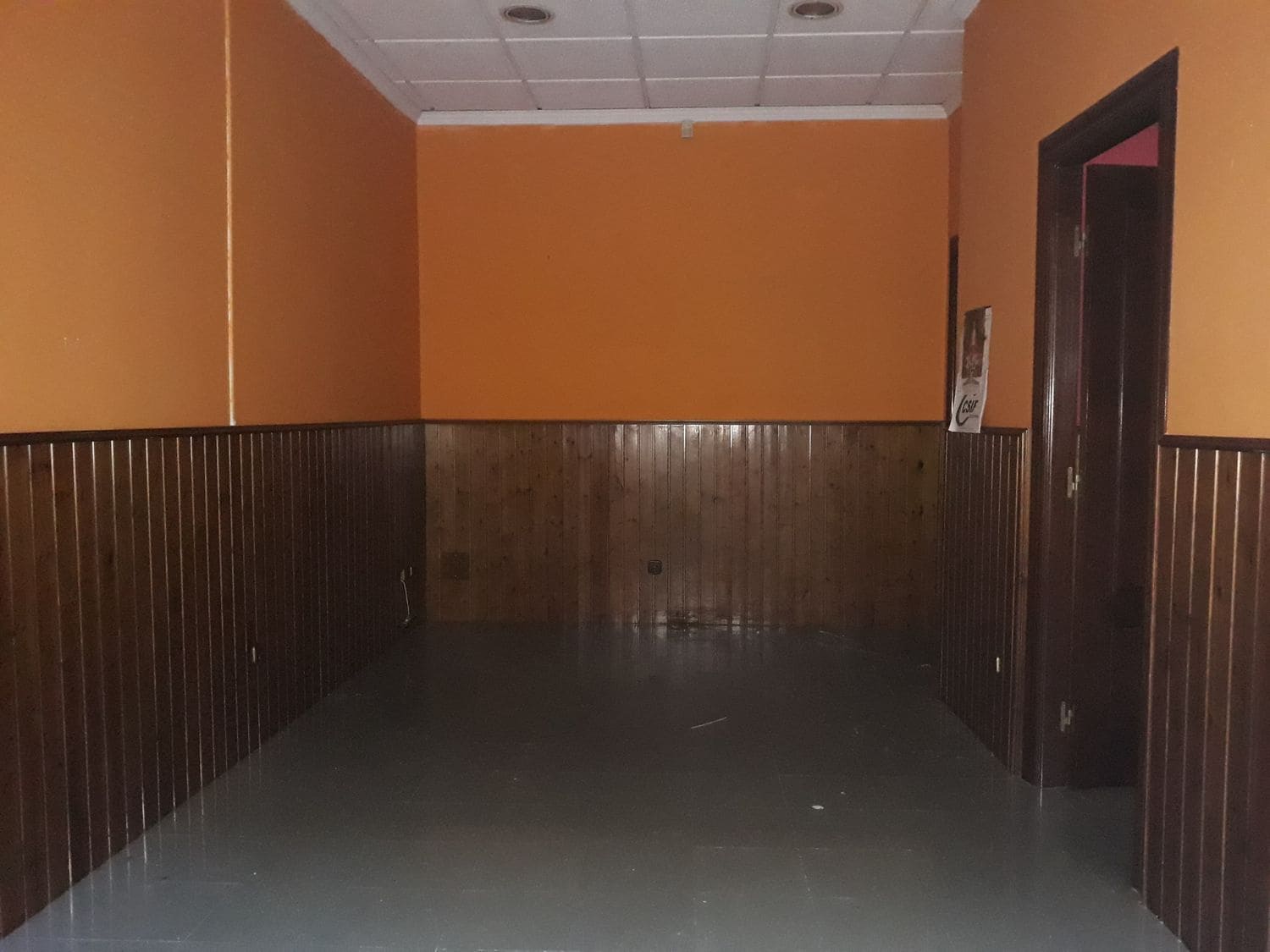 Erhverv til salg i Sama de Langreo - € 33.000 (Ref: 5044489)