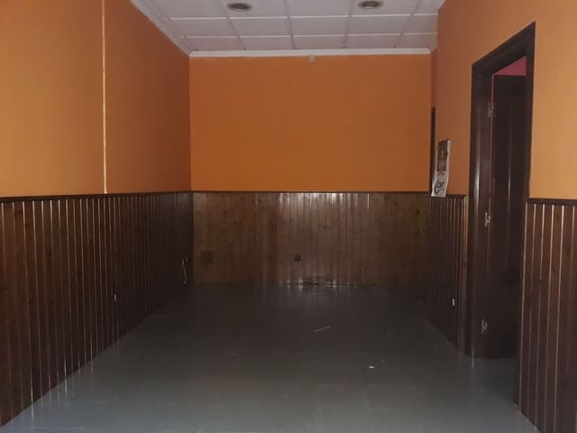 Commercial for sale in Sama de Langreo, Langreo - € 33,000 (Ref: 5044489)