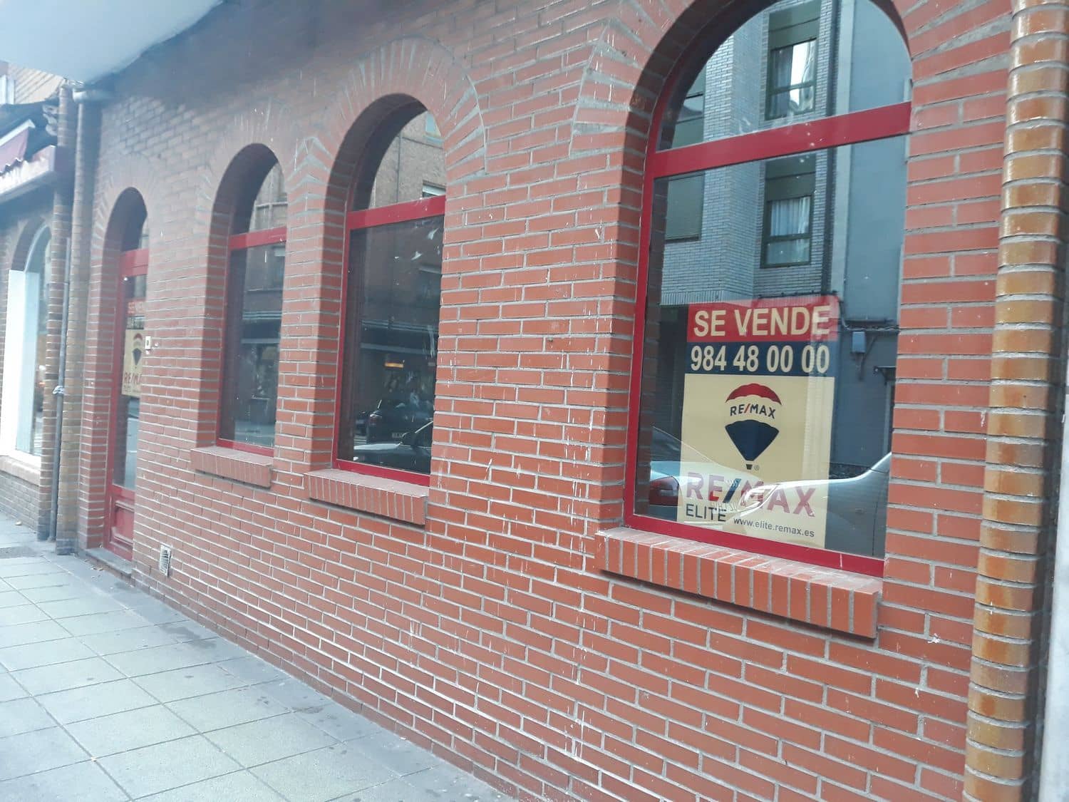 Erhverv til salg i Sama de Langreo - € 33.000 (Ref: 5044489)