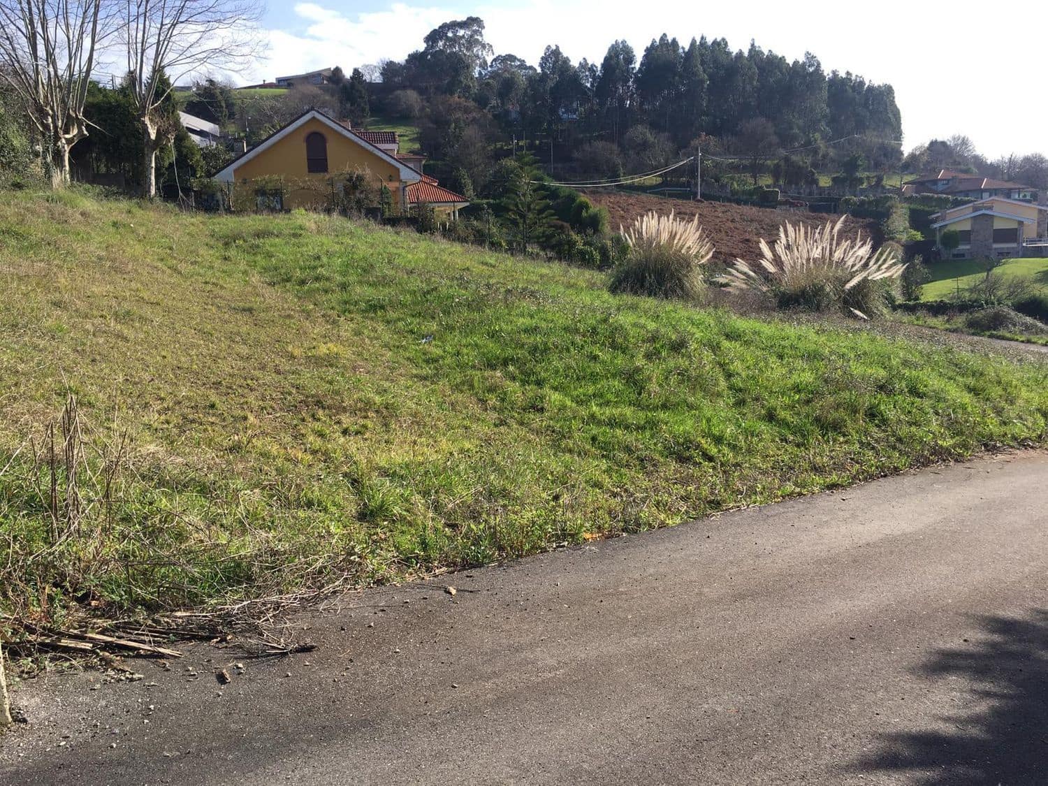 Grunde uden byggetilladelser til salg i Gijon - € 269.000 (Ref: 5090300)