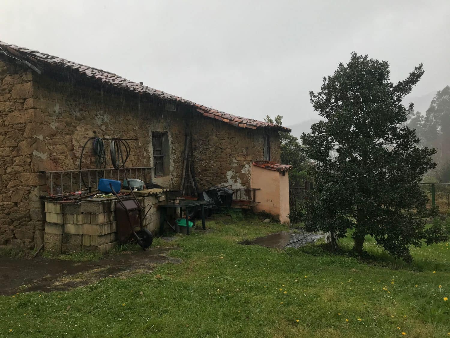 Grunde uden byggetilladelser til salg i Mieres - € 94.000 (Ref: 5179054)