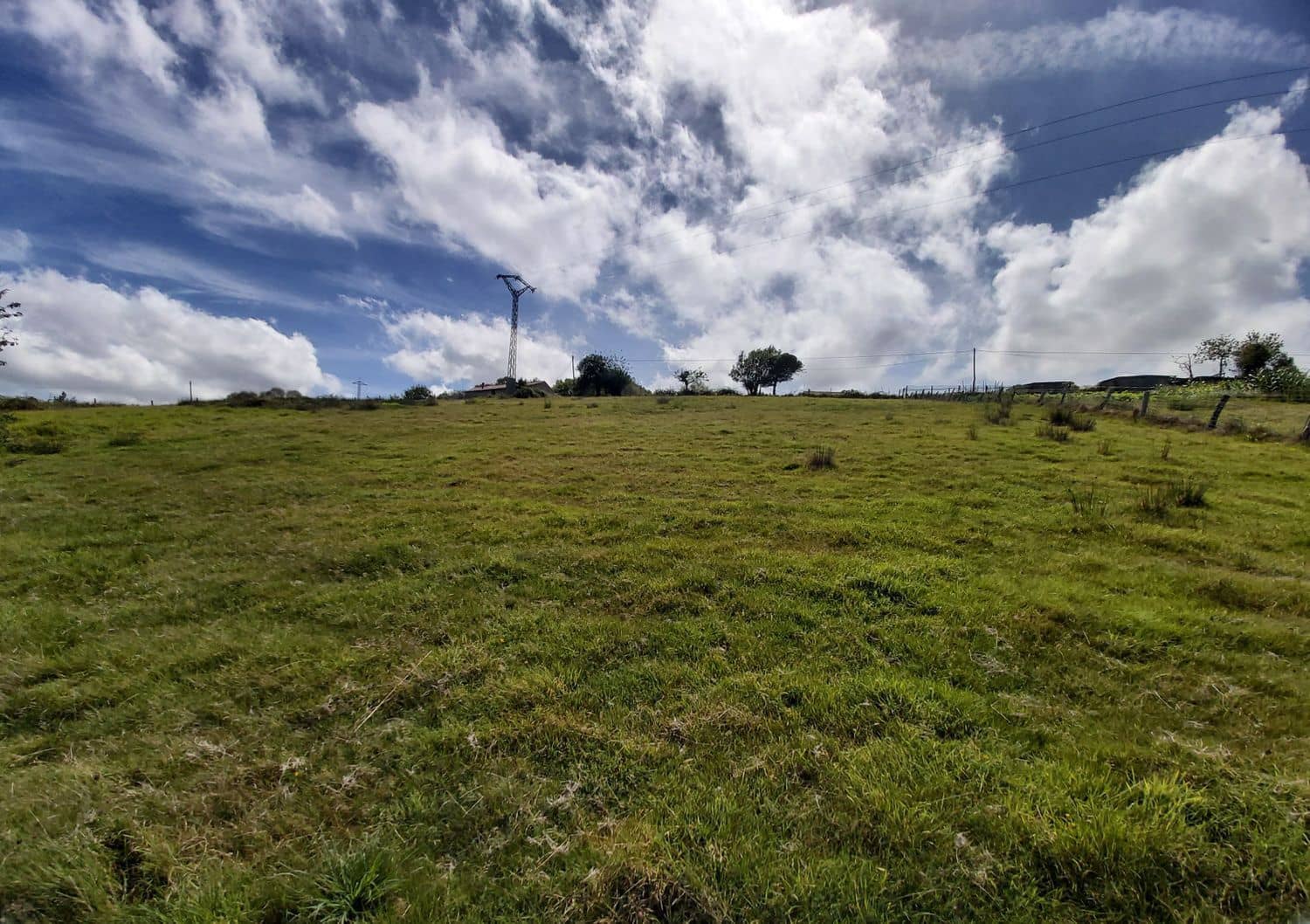 Grunde uden byggetilladelser til salg i Villaviciosa - € 120.000 (Ref: 5521110)