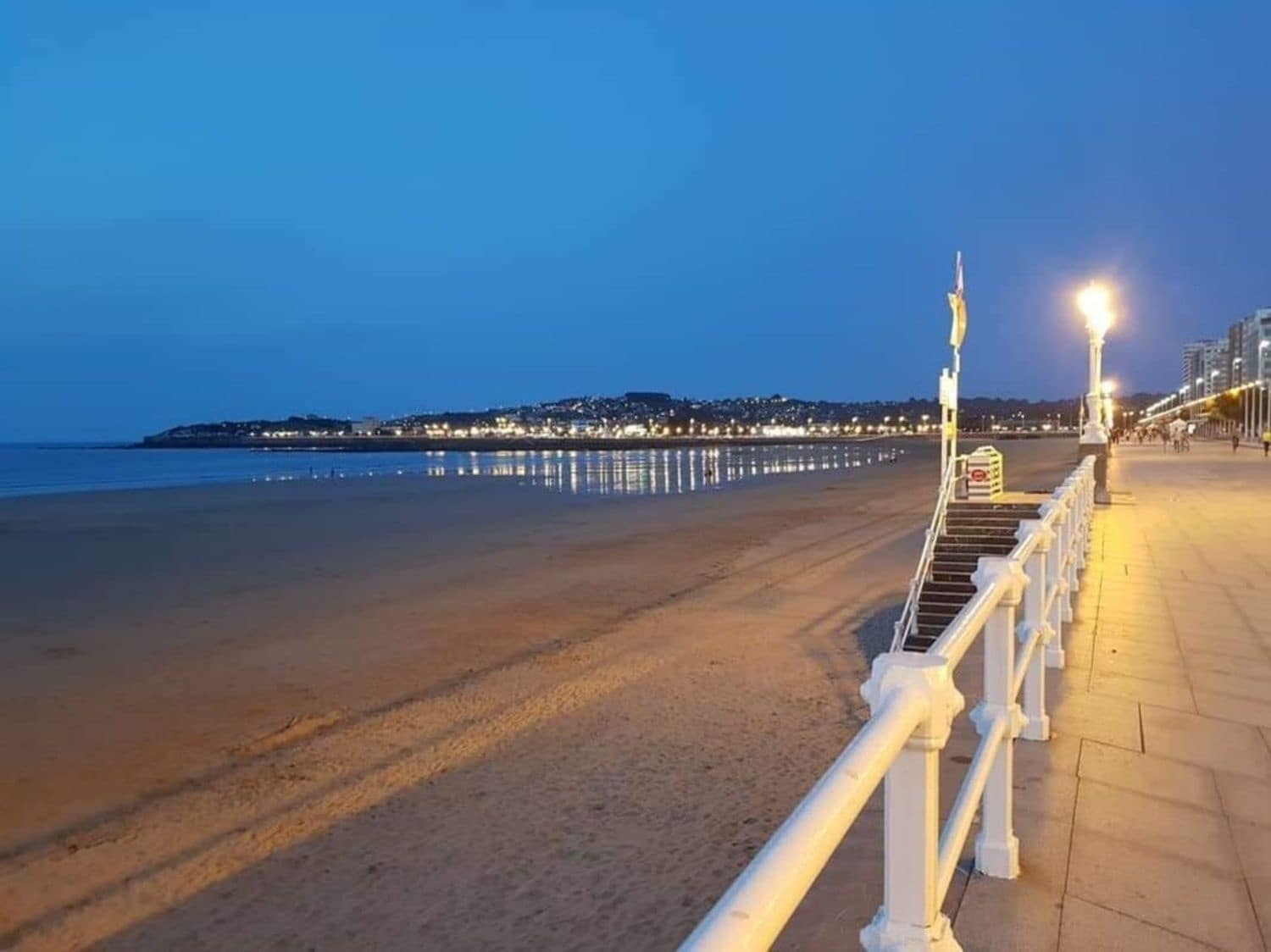 Grunde uden byggetilladelser til salg i Villaviciosa - € 120.000 (Ref: 5521110)