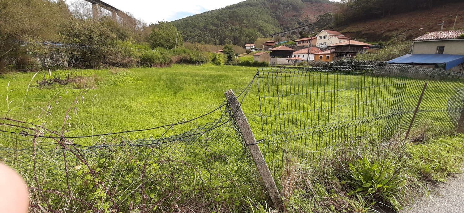 Ubebygd land til salgs i Cudillero - € 46 900 (Ref: 5668877)