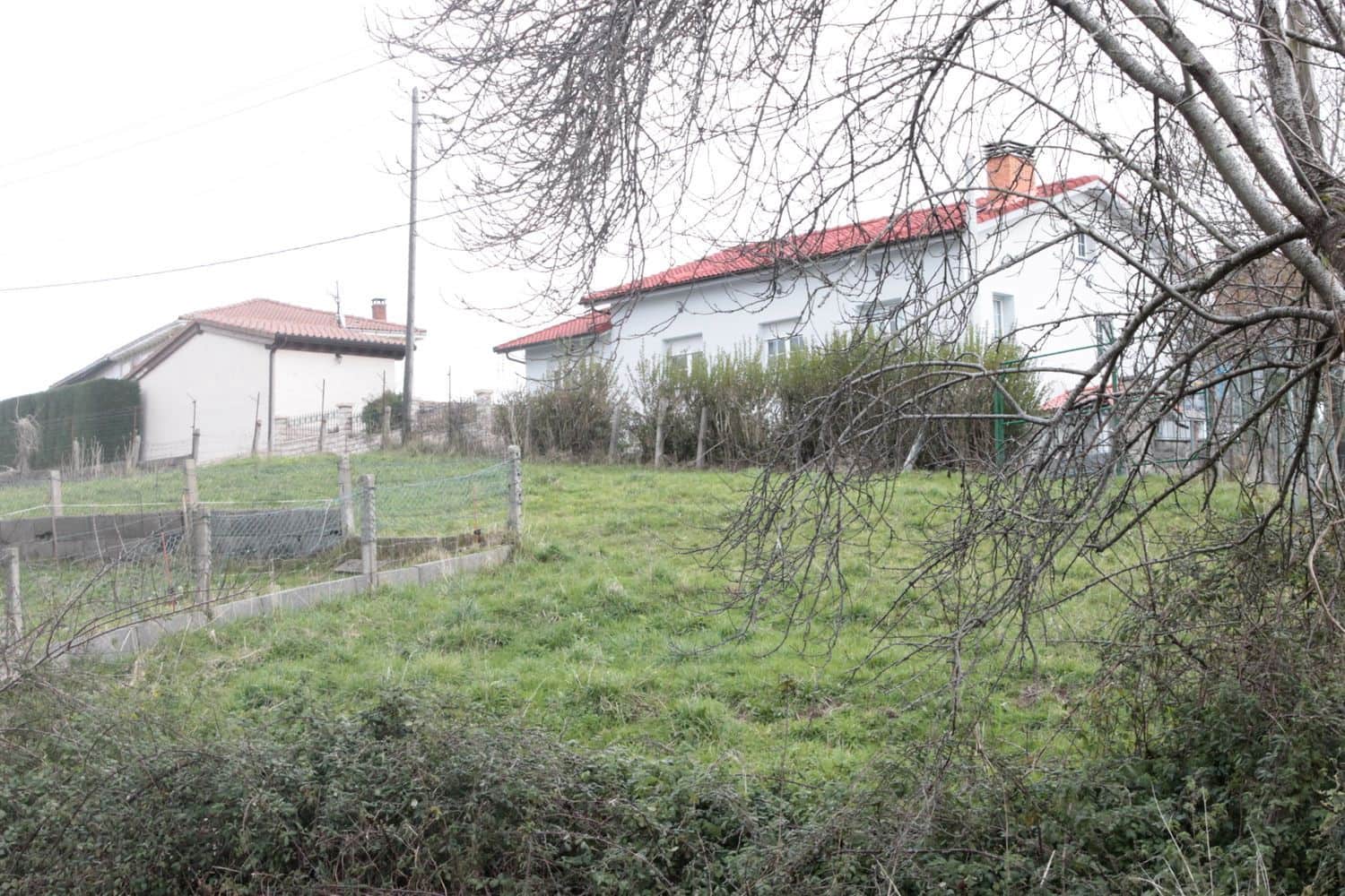 Grunde uden byggetilladelser til salg i Bimenes - € 20.000 (Ref: 5780127)