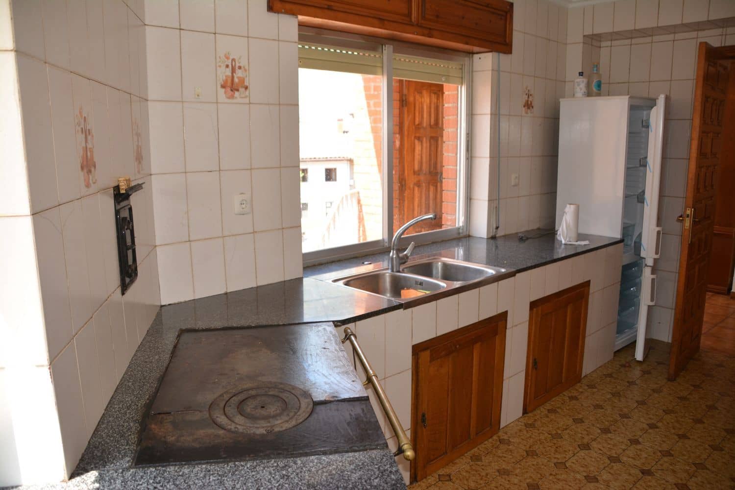 3 soveværelse Byhus til salg i Oseja de Sajambre med garage - € 85.000 (Ref: 6221417)