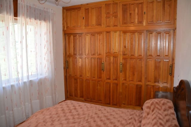 3 bedroom Townhouse for sale in Oseja de Sajambre with garage - € 85,000 (Ref: 6221417)